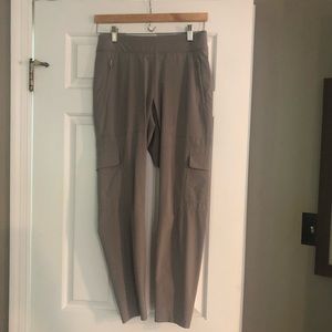 Athleta Chelsea Cargo Pants